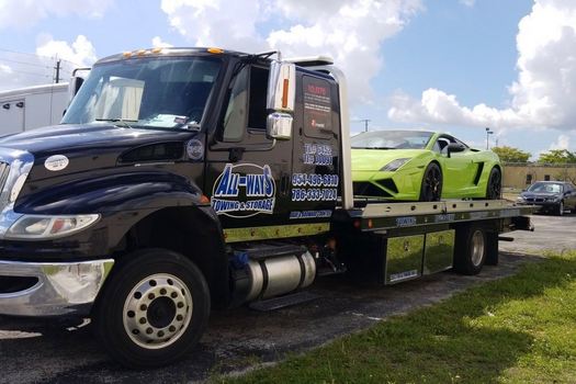 Tractor Trailer Towing-In-Aventura-Florida